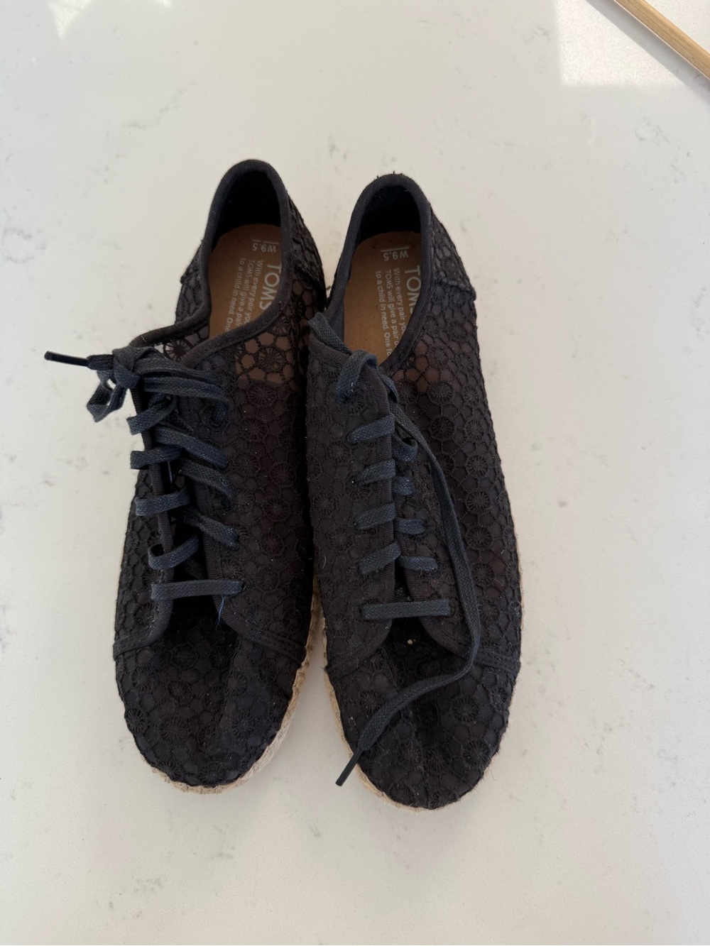 TOMS women’s black lace espadrilles